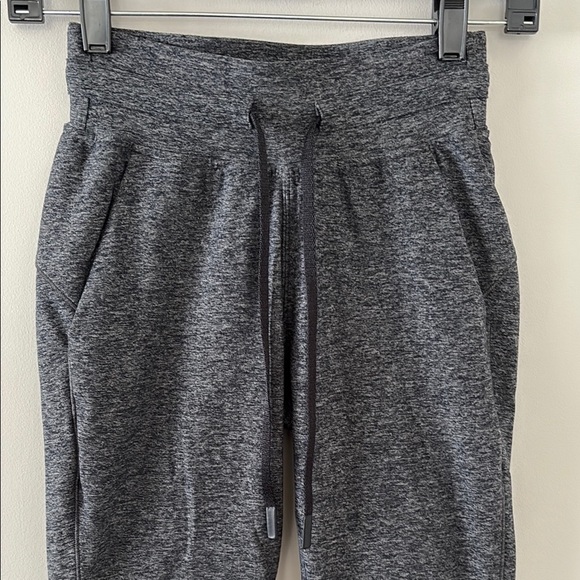 Lululemon Ready to Rulu HR Crop Jogger - 0 - Picture 1 of 6